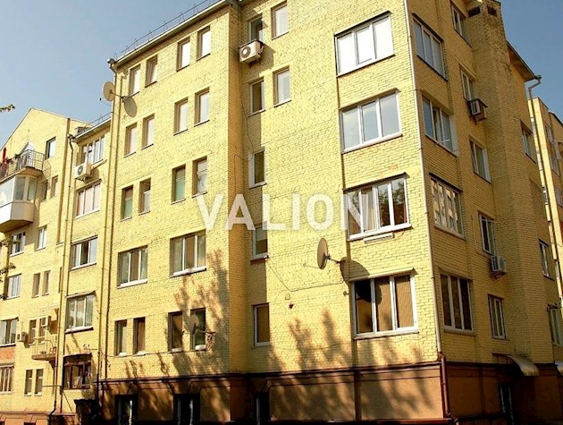 Продажа 5-к квартиры ул. Лукьяновская 63