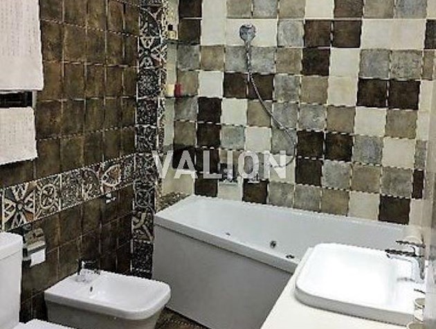 Продажа 3-к квартиры ул. Маккейна Джона 7