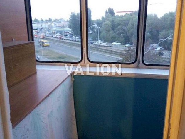 Продажа 3х комнатной Деснянский район, ул. Закревского, 89 год строительства 1990