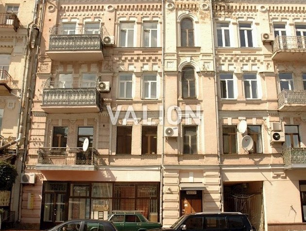 Продаж 5-к квартири вул. Костянтинівська 1