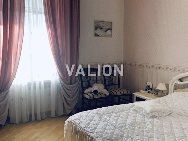 Продаж 5-к квартири вул. Костянтинівська 1