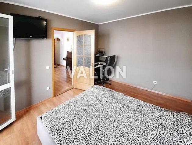 Продаж 3-кімнатної квартири вул. Героїв полку Азов (Малиновського), 13а