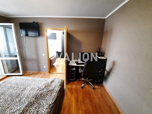 Продаж 3-кімнатної квартири вул. Героїв полку Азов (Малиновського), 13а