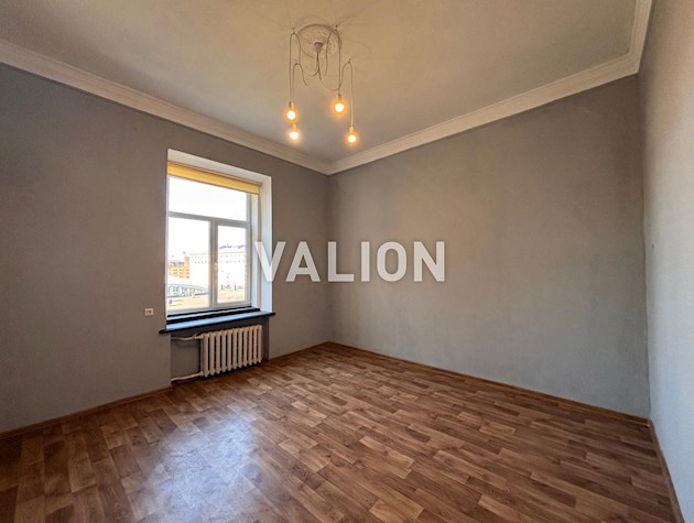 Продам 3 кімнатну квартиру Пасаж, Хрещатик 15