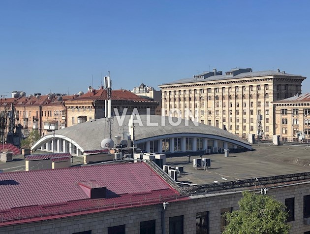 Продам 3 кімнатну квартиру Пасаж, Хрещатик 15