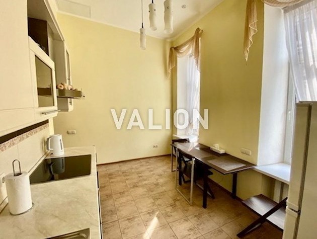 Продажа 3 комнатной квартиры по ул.Чикаленко Евгения (Пушкинская), 21. Центр, Золотые ворота, ремонт