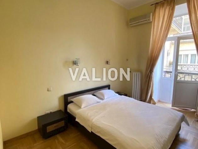 Продажа 3 комнатной квартиры по ул.Чикаленко Евгения (Пушкинская), 21. Центр, Золотые ворота, ремонт