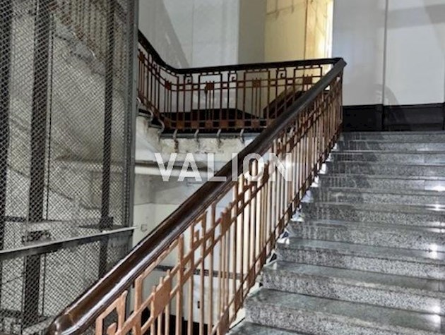 Продажа 3 комнатной квартиры по ул.Чикаленко Евгения (Пушкинская), 21. Центр, Золотые ворота, ремонт