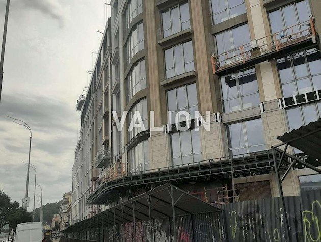 Продаж 2к квартири по переуступці Набережно-Хрещатицька 21