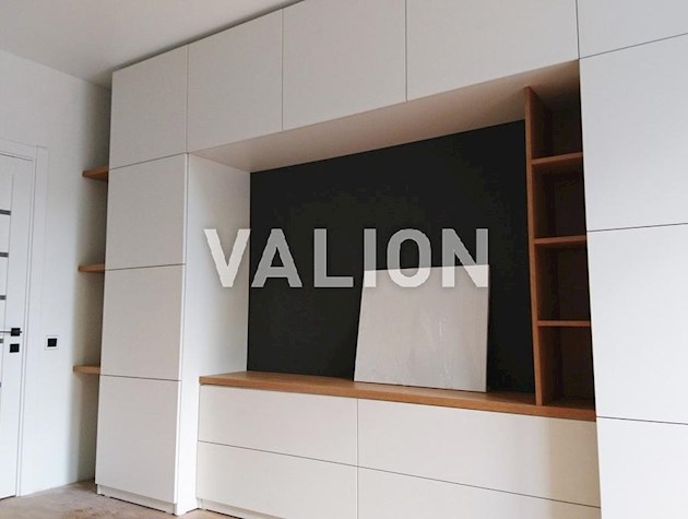 Продам 2-х комнатную квартиру со свежим ремонтом в ЖК Республика