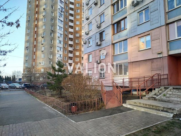 Продажа 1 к. квартиры по ул. Драгоманова 1к