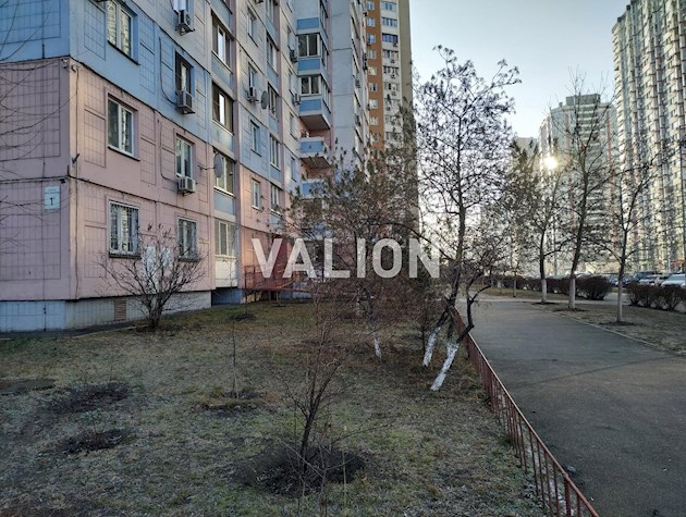 Продажа 1 к. квартиры по ул. Драгоманова 1к