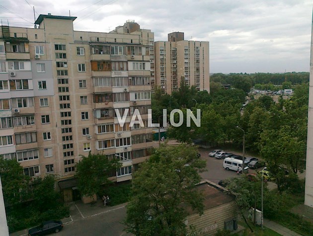 Продаж 3 кімнатної квартири, вул. Шептицького 24г, поруч з м.Лівобережна.