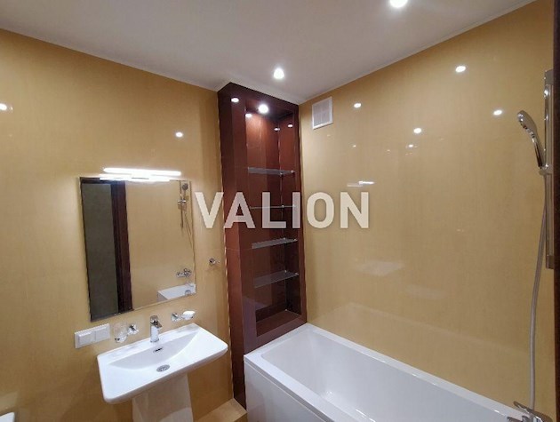 Центр, Победы просп. 5в, ЖК Victory V, пл. 71м2, качественный ремонт.