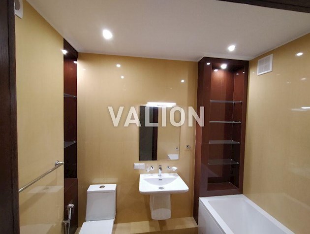 Центр, Победы просп. 5в, ЖК Victory V, пл. 71м2, качественный ремонт.