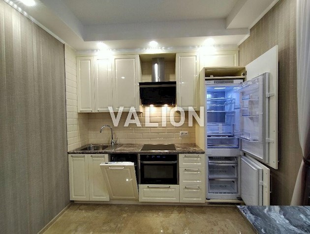 Центр, Победы просп. 5в, ЖК Victory V, пл. 71м2, качественный ремонт.