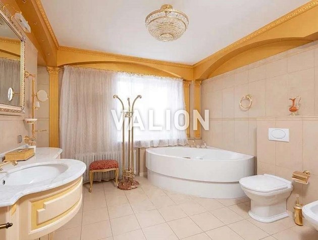 Продажа 3-х к квартиры ул. Саперно-Слободская 8