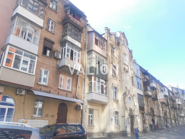 Продажа 4-к квартиры ул. Багговутовская 32