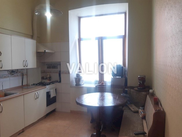 Продажа 4-к квартиры ул. Багговутовская 32