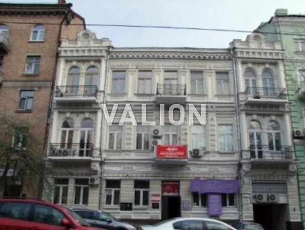 Продається 2-х кімнатна квартира Володимирська 65