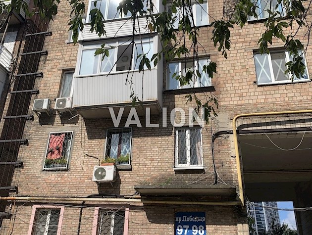 Продається 2к квартира за адресою пр. Перемоги 9, Шевченківський район, Залізничний масив м. Київ.