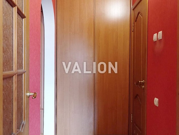 Продажа 2-комнатной квартиры по ул. Ревуцкого 4, Дарницкий р-н