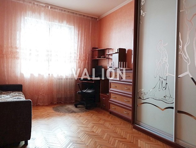 Продажа 2-комнатной квартиры по ул. Ревуцкого 4, Дарницкий р-н