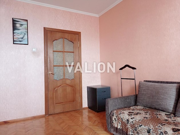 Продажа 2-комнатной квартиры по ул. Ревуцкого 4, Дарницкий р-н