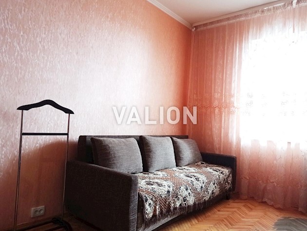 Продажа 2-комнатной квартиры по ул. Ревуцкого 4, Дарницкий р-н