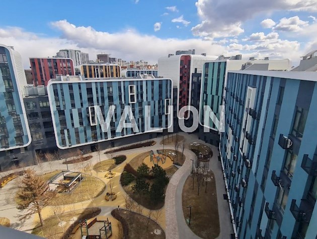 Продается 3-комнатная квартира в ЖК Республика