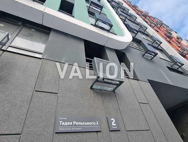 Продается 3-комнатная квартира в ЖК Республика