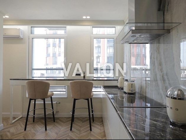 Продажа 3-комнатной квартиры в ЖК Республика