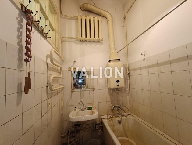 Продаж 1 кім.квартири, сталінка, вул.Еспланадна, 32, історичний центр, метро Палац спорту