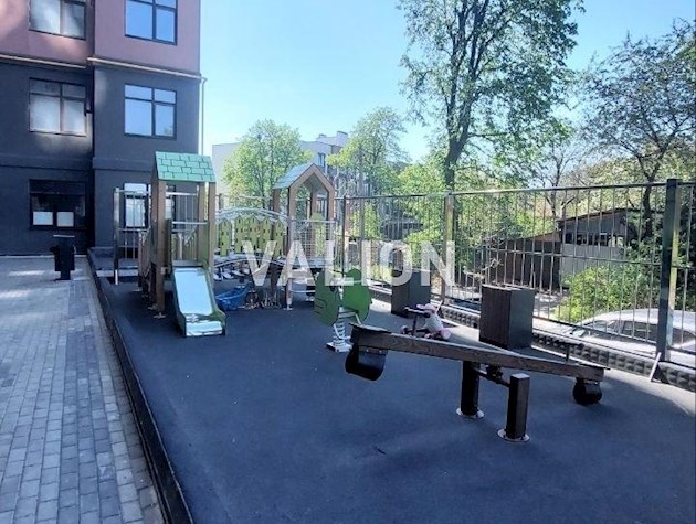 Продажа 1-к квартиры-студии на ул. Нагорная, 16 в Шевченковском районе, Татарка, Правый берег.