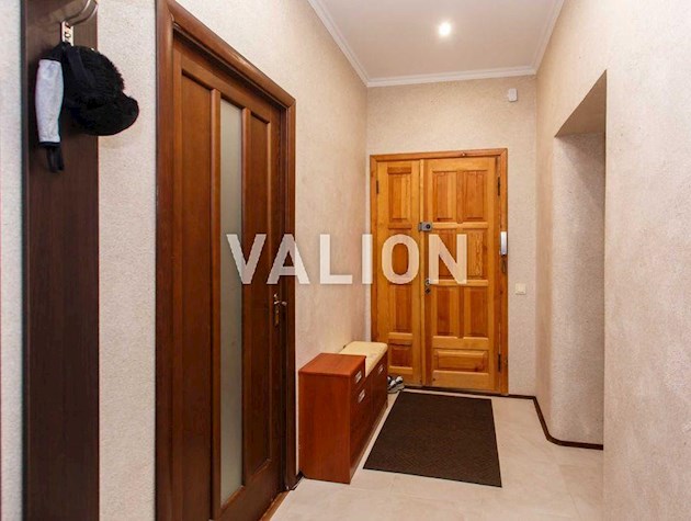 Продажа 4-к квартири Сільськогосподарський провулок 1