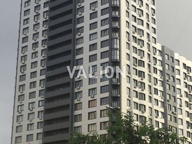 Продажа 3 комнатной квартиры в ЖК Статус Град