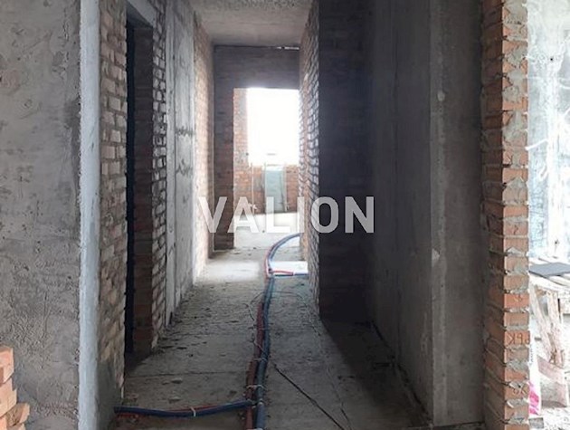 Продажа 3 комнатной квартиры в ЖК Статус Град