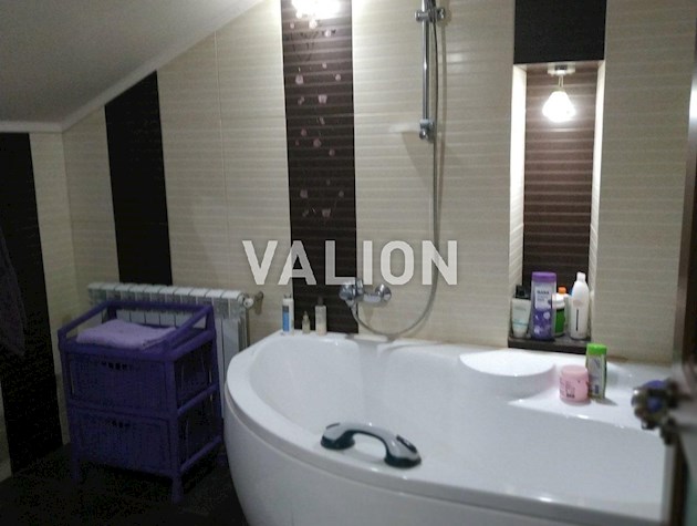 Продаж Історичний Поділ 4 кімнатна квартира вул. Щекавицька 44