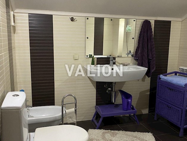 Продаж Історичний Поділ 4 кімнатна квартира вул. Щекавицька 44