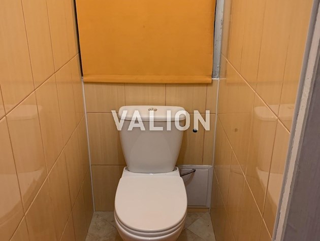 Продается 5-комнатная двухуровневая квартира, ул.Прорезная,18/1г.