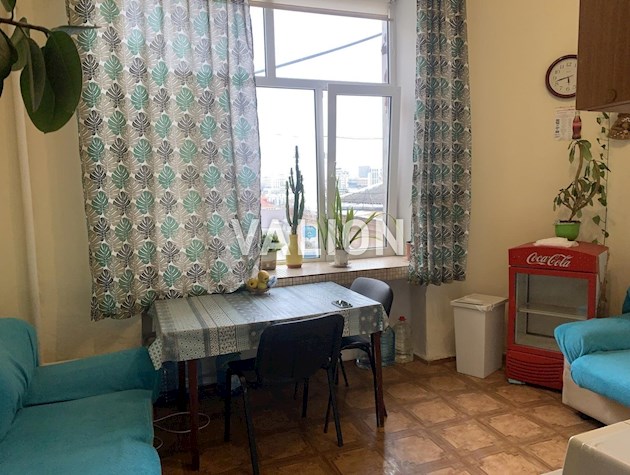 Продается 5-комнатная двухуровневая квартира, ул.Прорезная,18/1г.