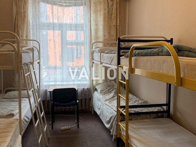 Продается 5-комнатная двухуровневая квартира, ул.Прорезная,18/1г.