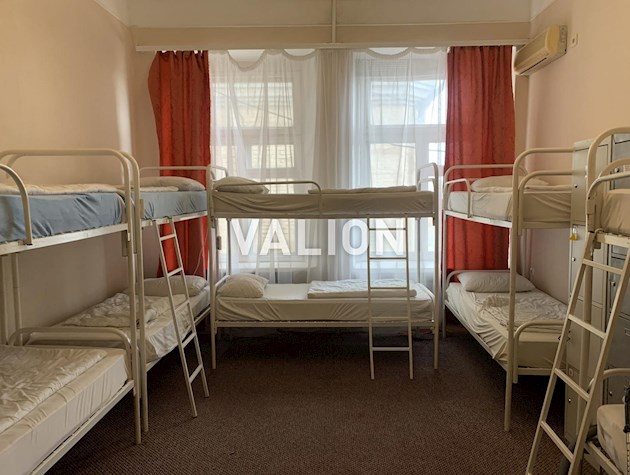 Продается 5-комнатная двухуровневая квартира, ул.Прорезная,18/1г.