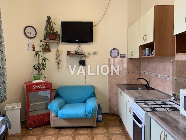 Продается 5-комнатная двухуровневая квартира, ул.Прорезная,18/1г.