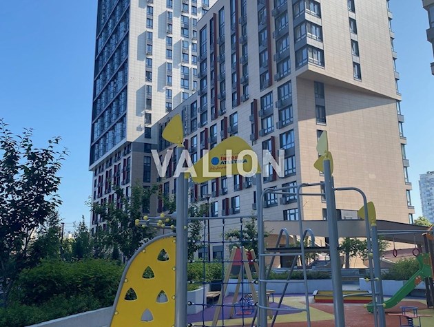 Продаж 3-кімнатної квартири 166 кв.м в з терасою в ЖК Тайм. Центр. Вокзальна.