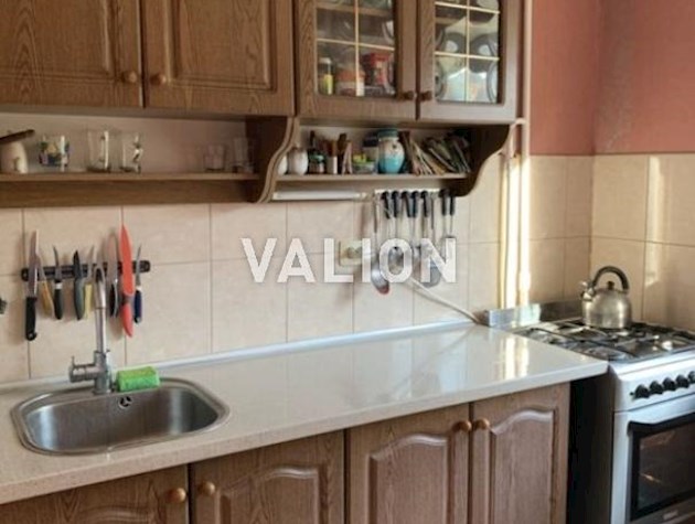 Продажа 2 к. квартиры, одностороняя, с раздельной планировкой.