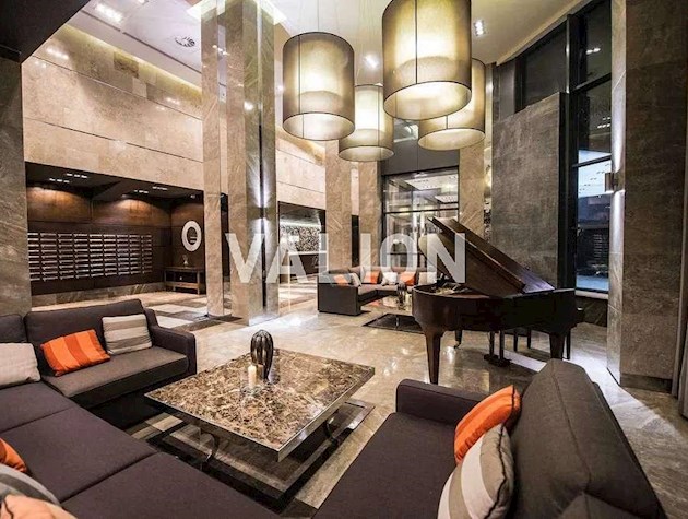 Продажа 6-к квартиры ул. Струтинского 2