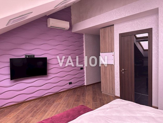 Продається 4-х кімнатна квартира, Дніпровський район, Регенераторна 4, ЖК Комфорт Таун, дизайнерський ремонт