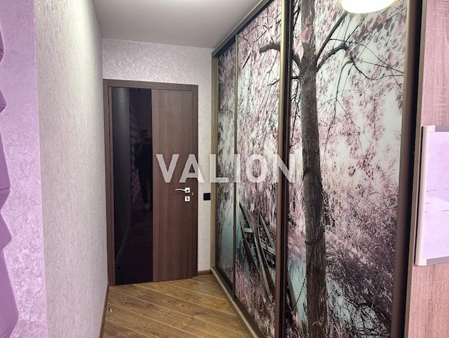 Продається 4-х кімнатна квартира, Дніпровський район, Регенераторна 4, ЖК Комфорт Таун, дизайнерський ремонт