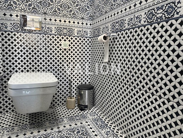 Продається 4-х кімнатна квартира, Дніпровський район, Регенераторна 4, ЖК Комфорт Таун, дизайнерський ремонт